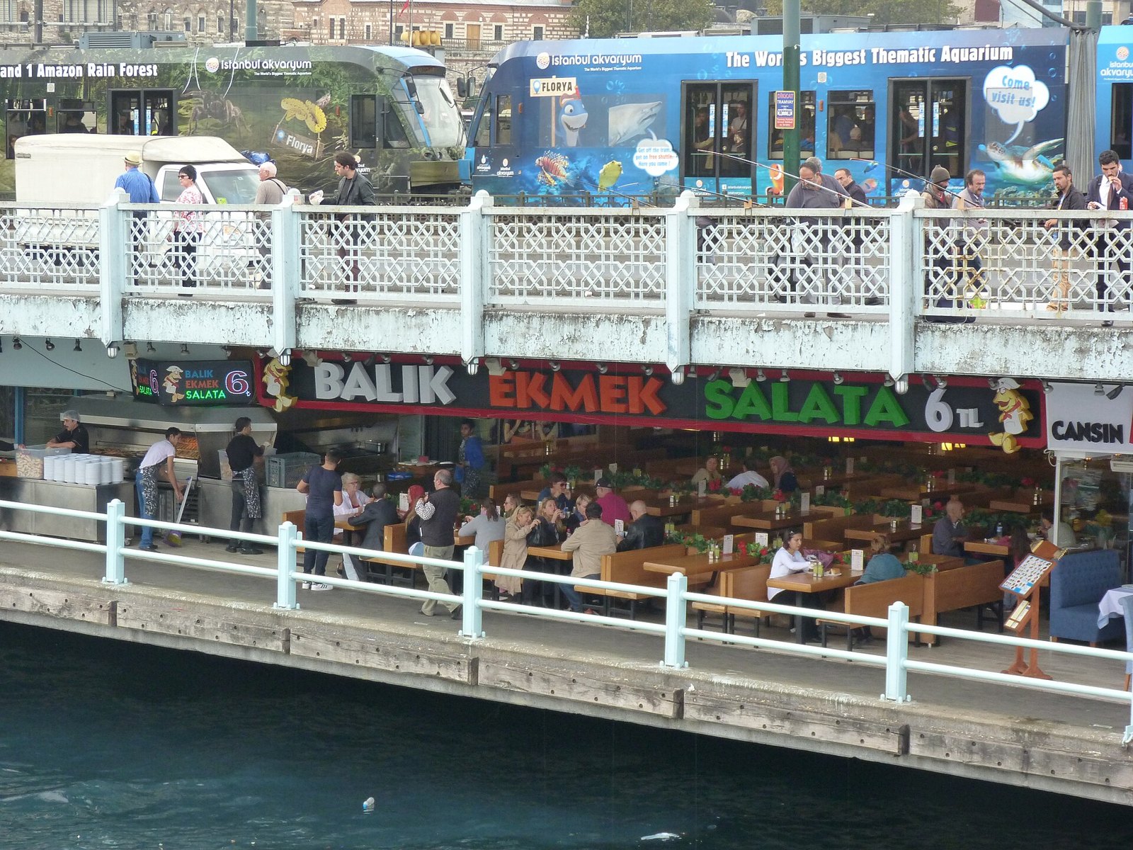 Balik Ekmek Salata